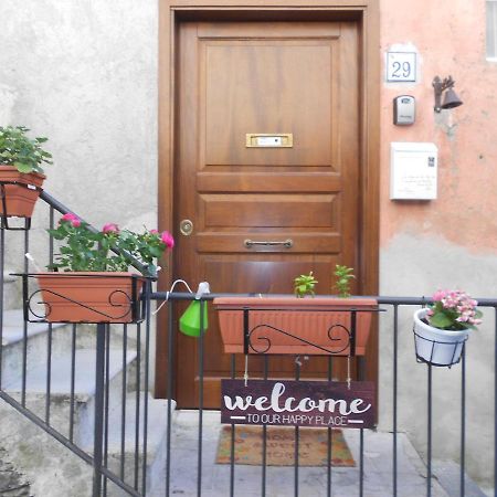 Alloggio Turistico Rizzuto - Centro Storico Bracciano  Esterno foto
